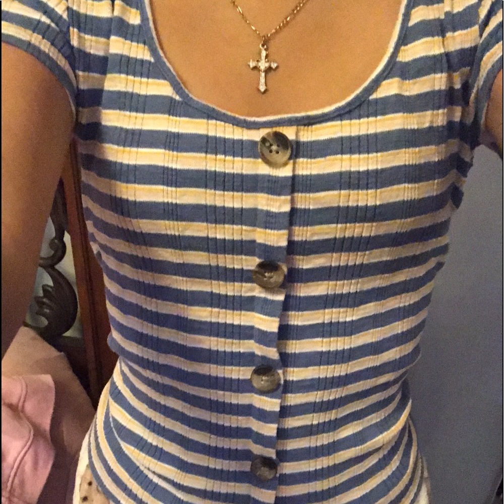 american eagle blue and yellow top